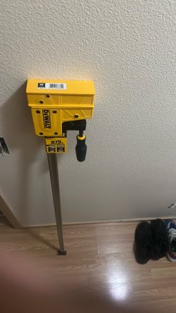 DEWALT 48 inch Parallel Bar Clamp