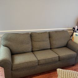 Flexsteel Queen Size Sleeper Sofa - Flexible On price