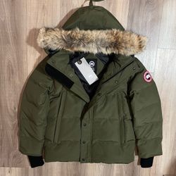 Winter Jacket Parka Size M/L/XL