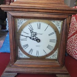 Mantle Clock 
