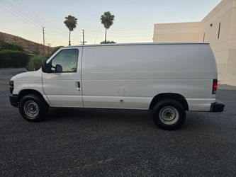2011 Ford E-350
