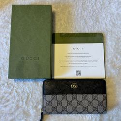 Gucci Black Leather Women’s Wallet