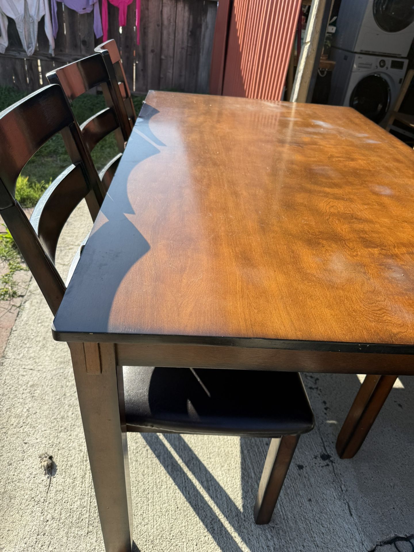 Dinner Table And Chairs 