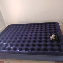 Air Queen Size 60x80 With Air Pump.Foldable For Camping Or.Slumber Party 