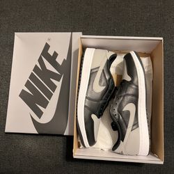 Jordan 1 Low ‘Shadow’