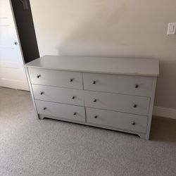 Free 6 Drawers Dresser