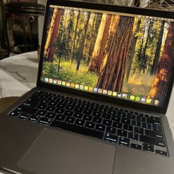 MacBook Air 13” M1