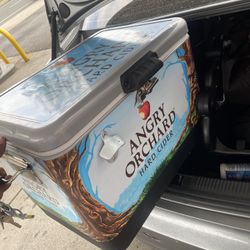 Angry Orchard Cooler 