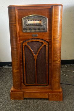 ART DECO Thomas Collectors Edition AM/FM Cassette Floor Radio Vintage Model 1710