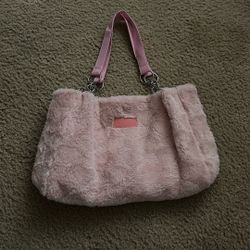 Pink fuzzy purse 