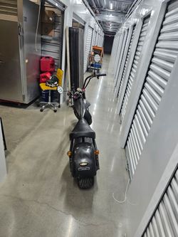 Moto electric scooter