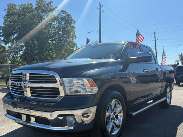 2014-DODGE-RAM-HEMI