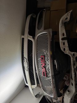 GMC Denali grill