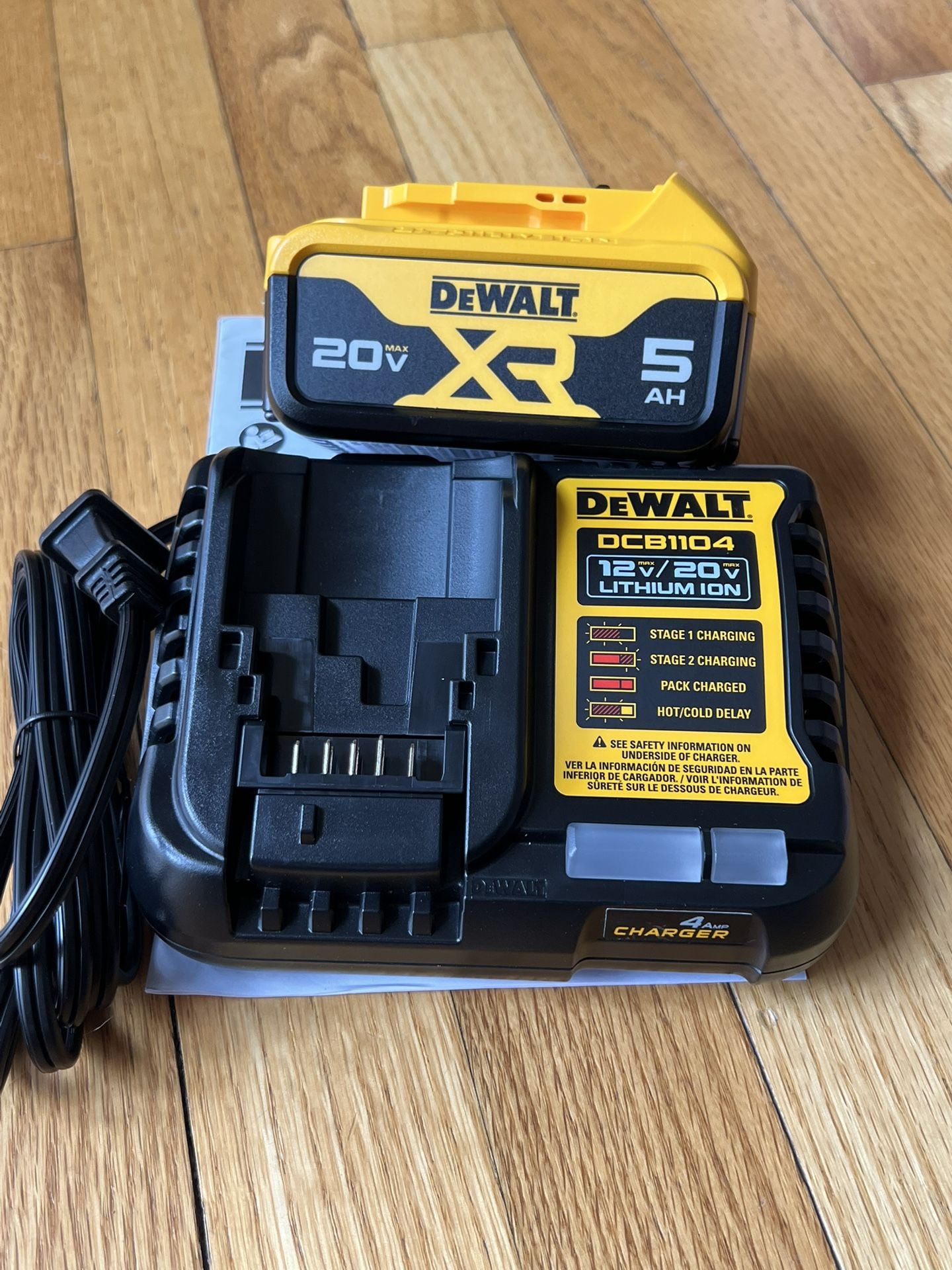 *New* Dewalt 20V 5.0 And DCB1104 Charger