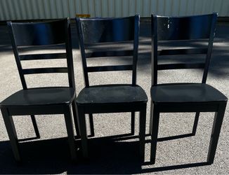 Set of 3 Black Wood Dining Chairs – Modern Ladder Back – Sturdy