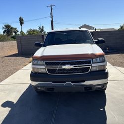 2005 Chevrolet Silverado 2500 HD Crew Cab