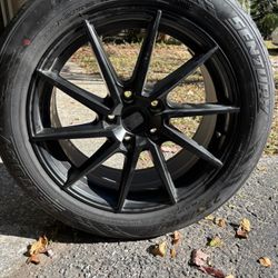 Liquid Metal 18” Rim with tire