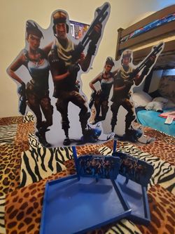 Fornite centerpieces