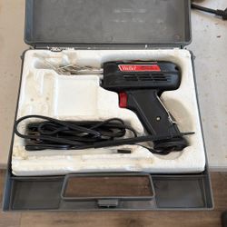 Weller 140/100 Watt Soldering Gun with Case and Tips
