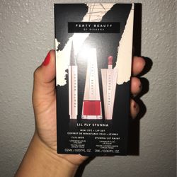 Fenty Beauty Mini Eye Liner & Stunna Lip Paint 