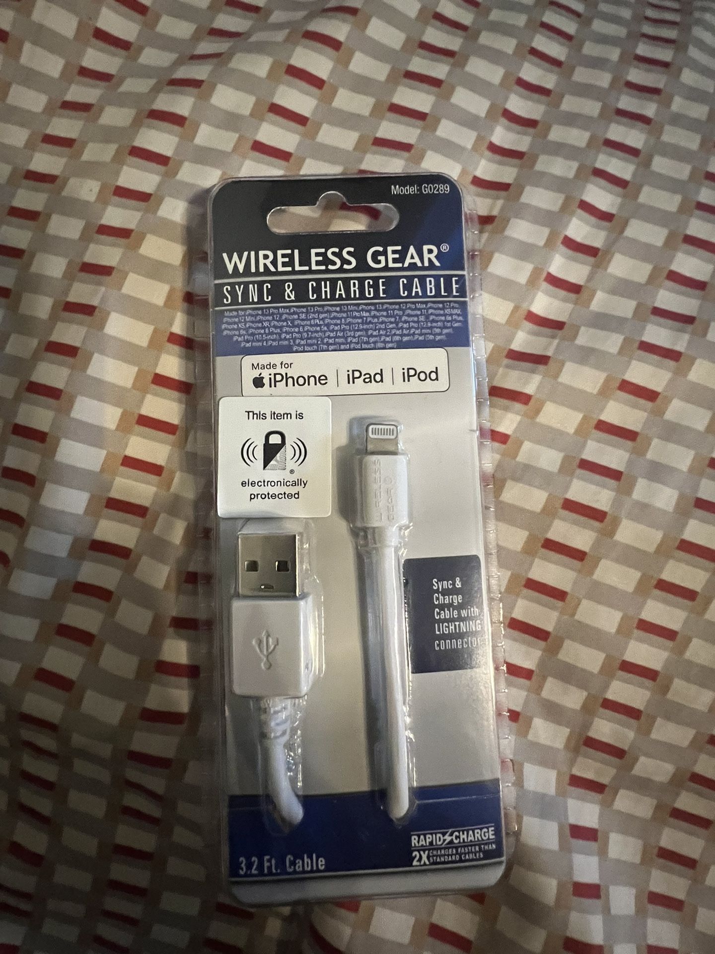 Wireless Gear Lighting Sync and Charge Cable with USB