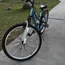 Blue Huffy Highland mountain bike