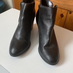 Ladies Boots
