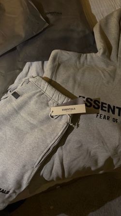Essentials Hoodies / shorts / sweats