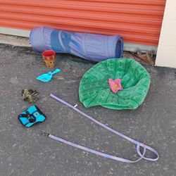 Cat Bed, Harness, Leash And Tub Tunnel 