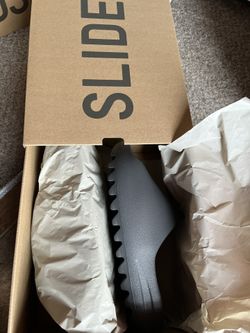 Yeezy Slide Granite Size 8 ID4132