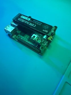 Raspberry Pi 5 8gb with M.2 PCIe NVMe SSD HAT + 128 gb nvme