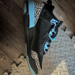 Nike Air Jordan Spizike Low in the Black Gamma Blue colorway