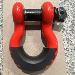 One D-RingTow Shackle