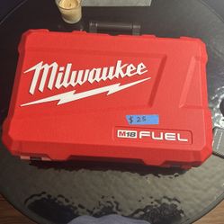 Milwaukee Tool Box M18 Fuel
