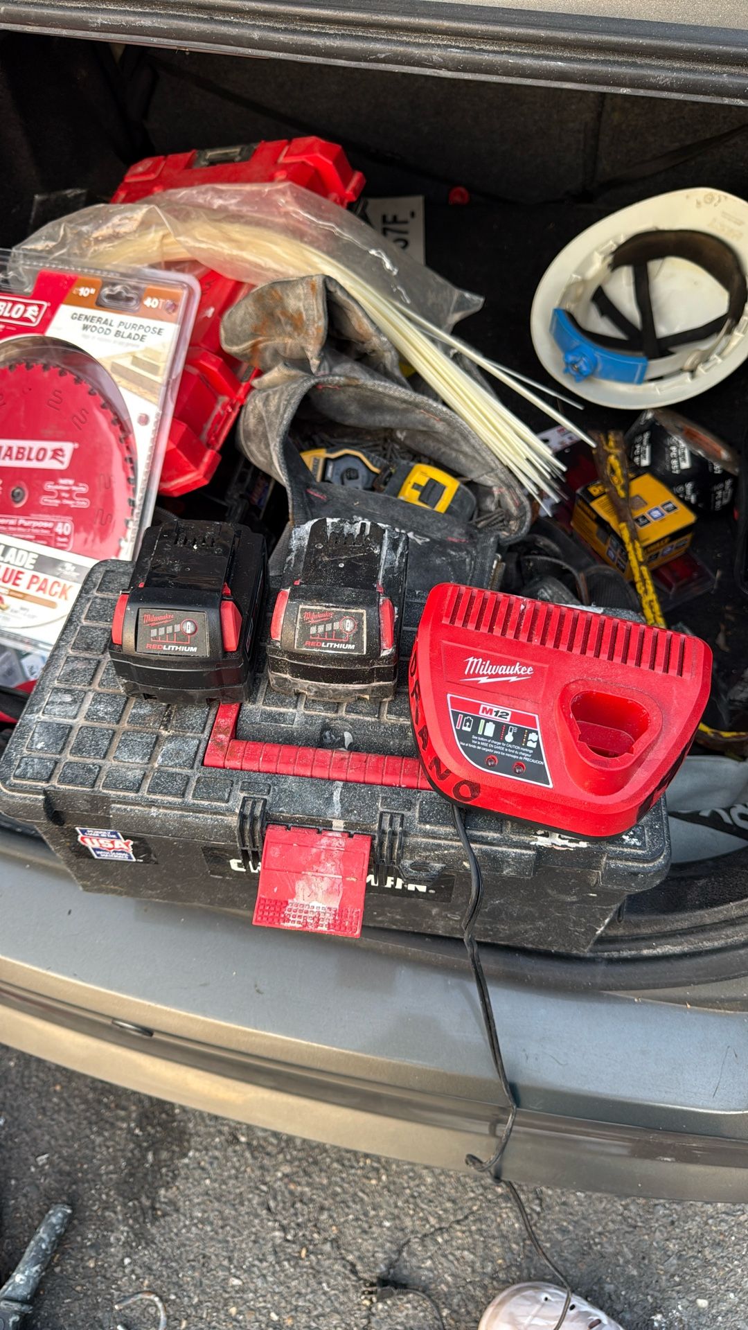 2 M18 Milwaukee Batteries