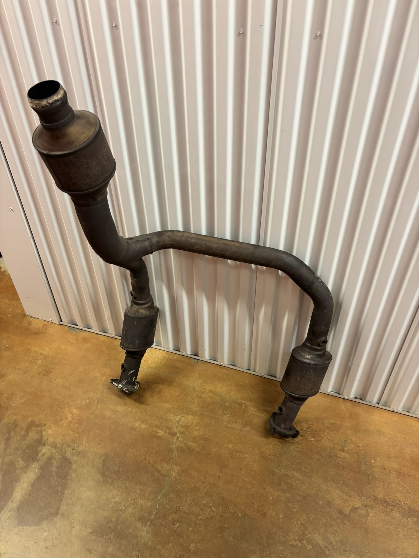 2017 CHEVROLET SILVERADO 6.2L L86 EXHAUST Y PIPE OEM 17