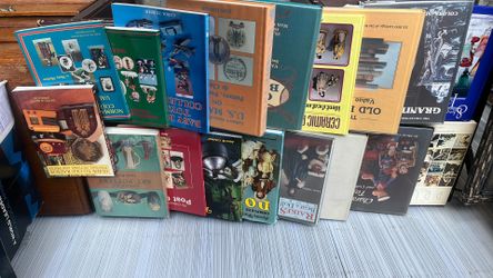 Nice Lot Collecting Collectibles Reference Books