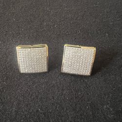 10K Gold Natural Diamonds Earrings 