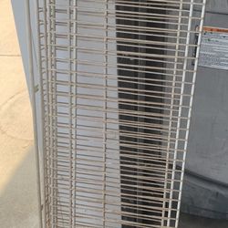 Rubbermaid Shelves