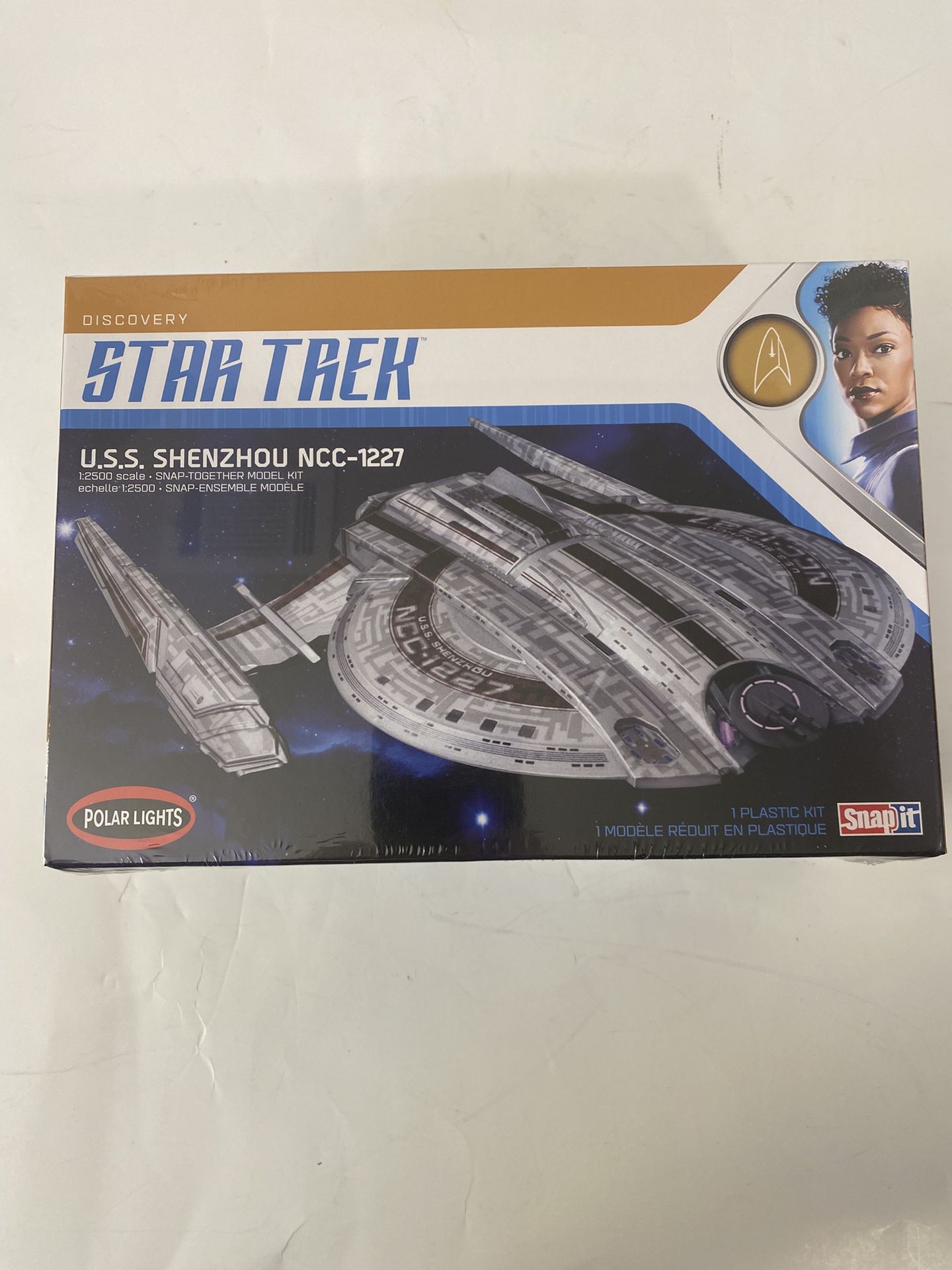 Polar Lights Star Trek USS Shenzhou NCC-1227 Snap Together Model; New Factory Sealed; Display Base