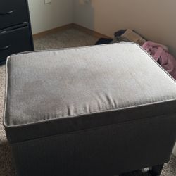 Blanket Storage Ottaman