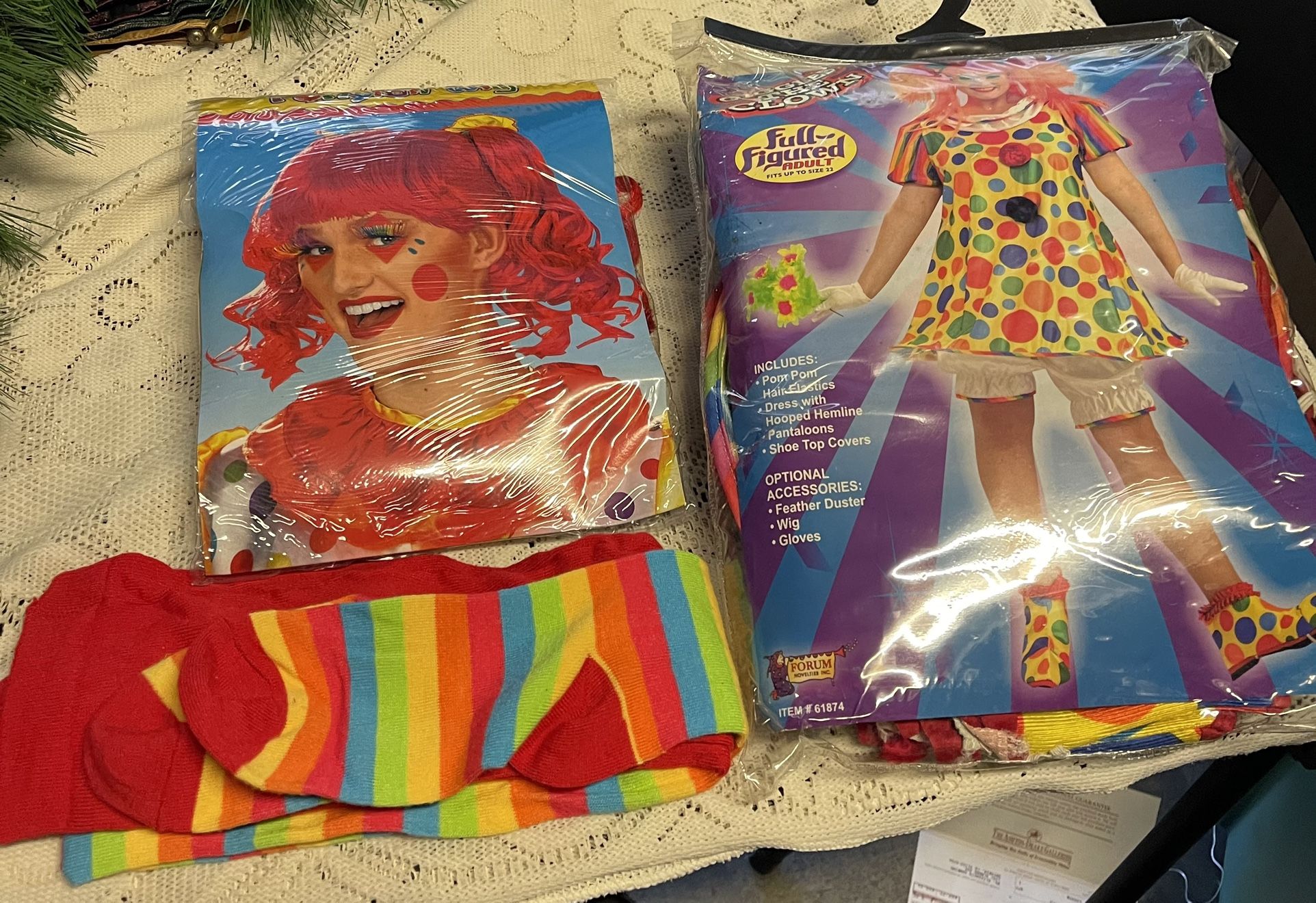 Women’s Full Size Complete W Wig , Stalkings Clown Costume