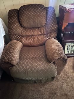 FREE Lazy Boy Recliner
