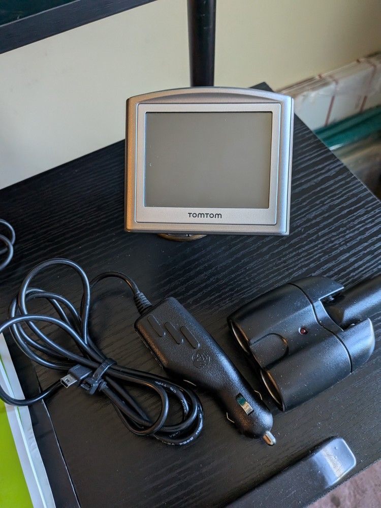 TomTom GPS Navigation System Bundle