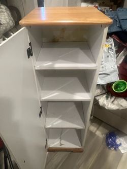 Storage cabinet