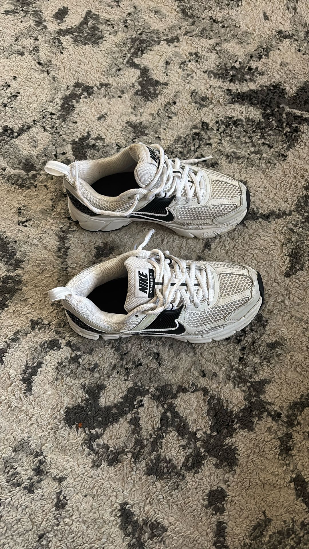 Nike Sneaker Size 1&half