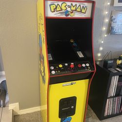 PACMAN - Arcade1Up Machine