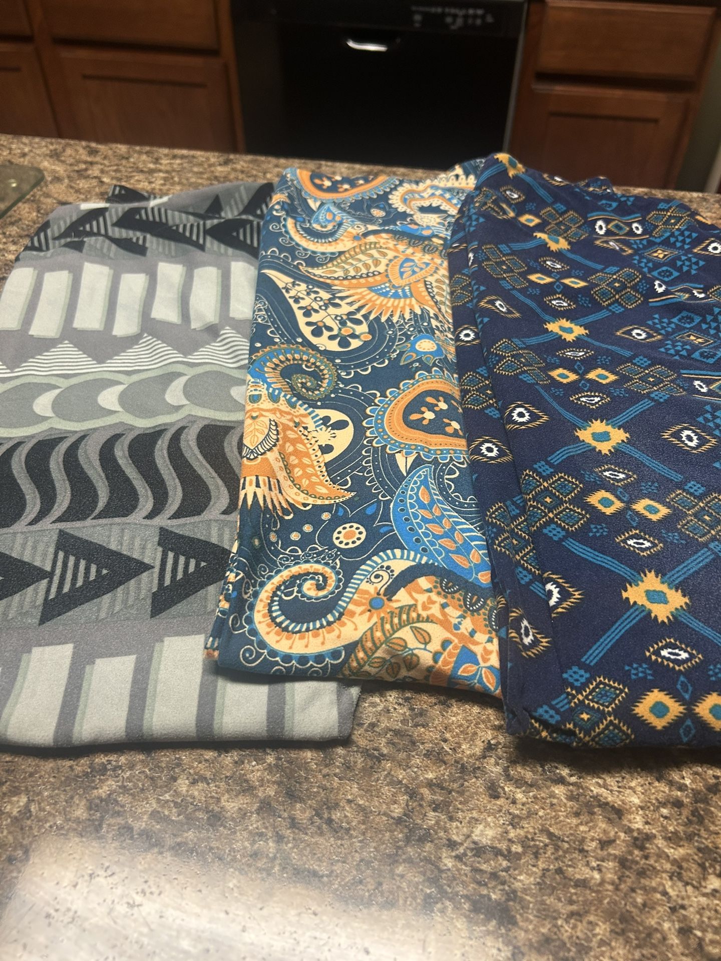 LuLaRoe Leggings, Tall and Curvy, Like New!!!