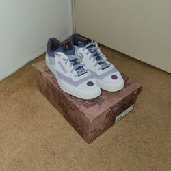 Reebok x Hunter x Hunter Club C 85 Grey Shoes

