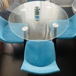 4 Blue Dinning Chairs